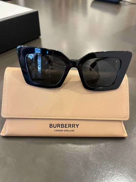 Burberry Sunglasses Lola
