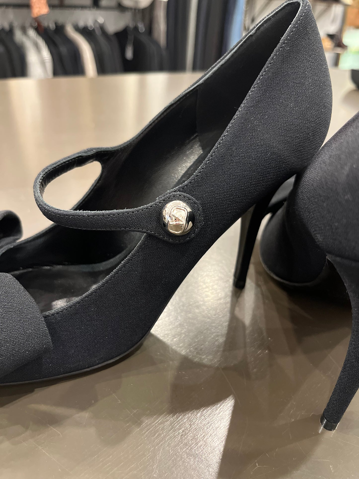 Valentino Garavani black bow mary jane pumps 38