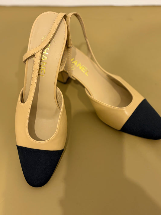 Chanel Classic Beige Black Cap Toe Slingback Pumps 38