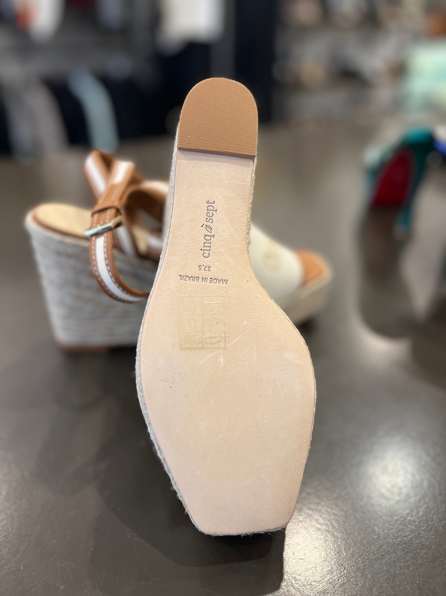 Cinq à Sept espadrille wedge sandals 37.5