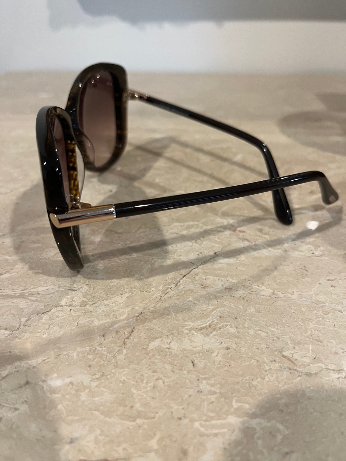 Tom Ford Linda Striped Oversized Gradient Lens