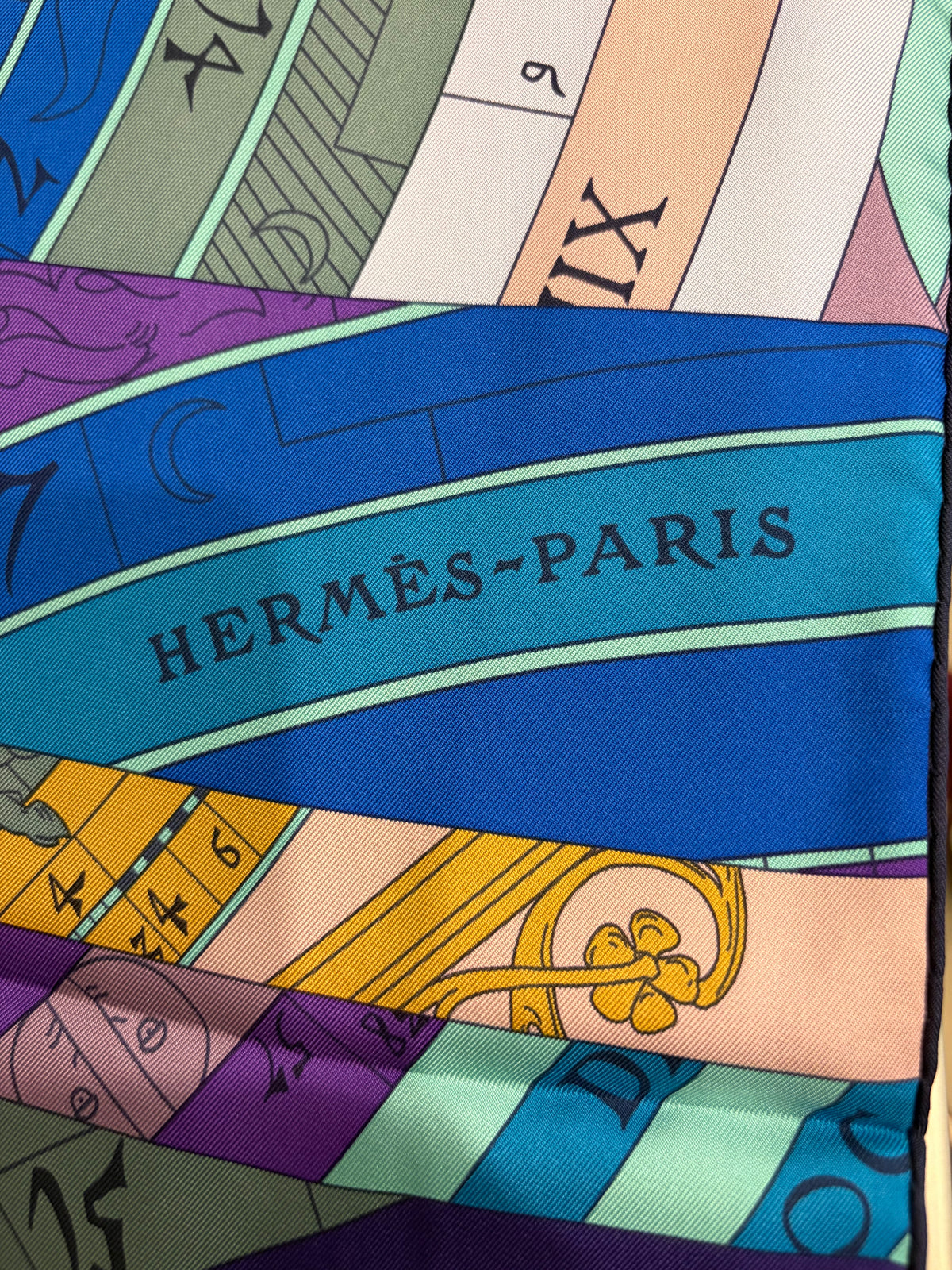 Hermès Astrology Nouvelle Blue/Purple/Pink Colorway 90cm Scarf