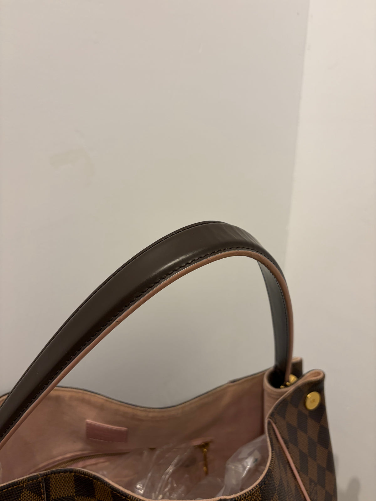 Louis Vuitton CAISSA HOBO Damier Eben Rose Ballerine