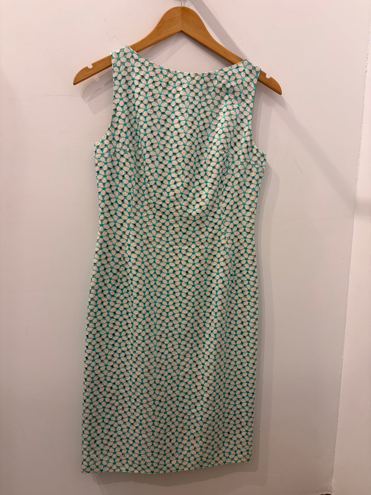 Loro Piana Turqoise Ivory Eyelet Embroidered Slvls Sheath Dress - 40