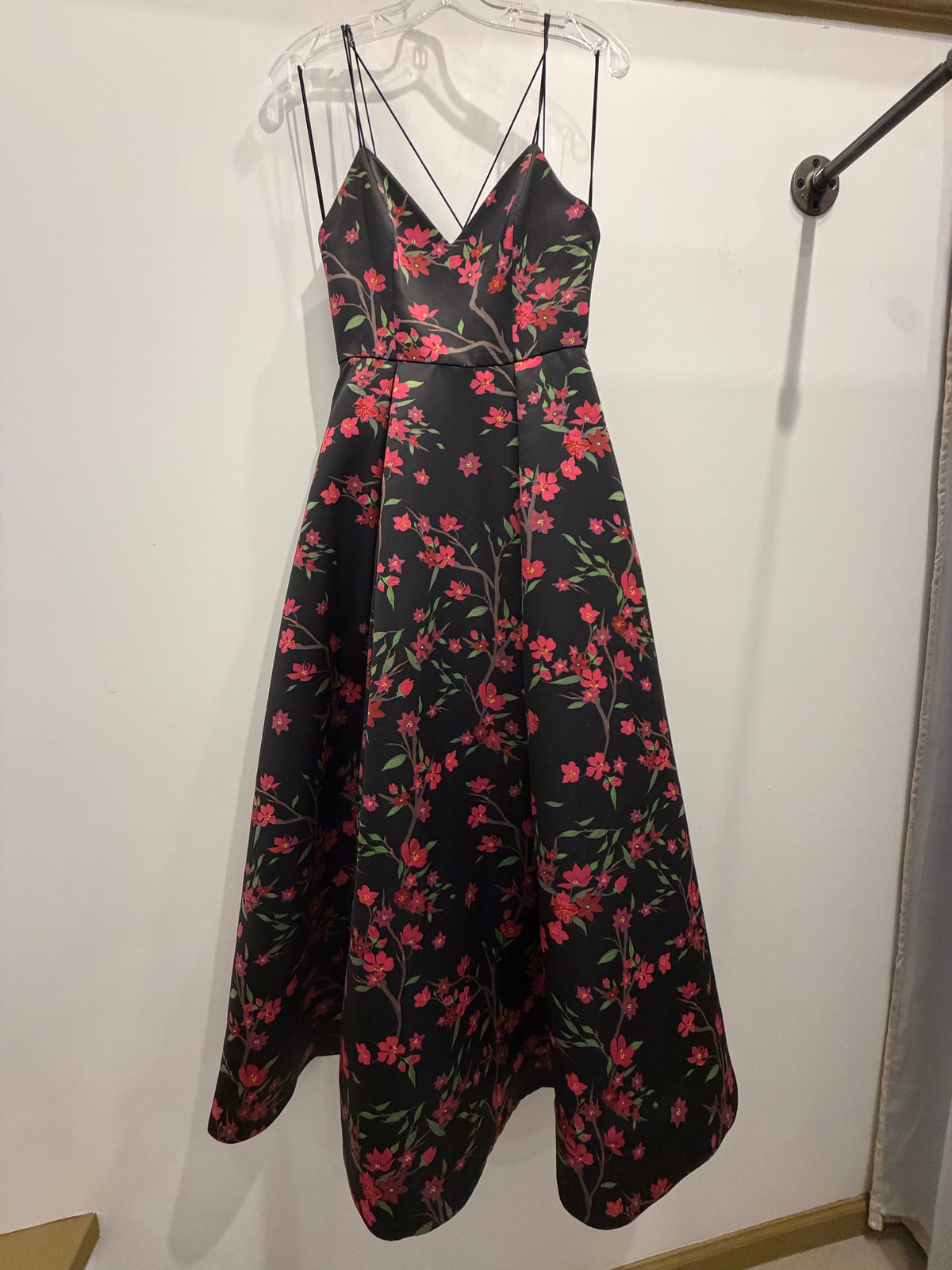 2 Alice & Olivia Black Floral Strappy Fit and Flare Midi Dress