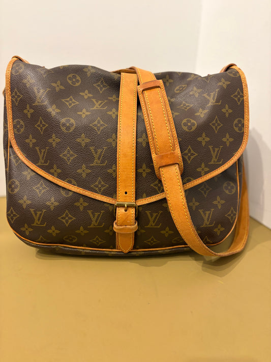 Louis Vuitton Monogram Saumur 35 Shoulder Bag