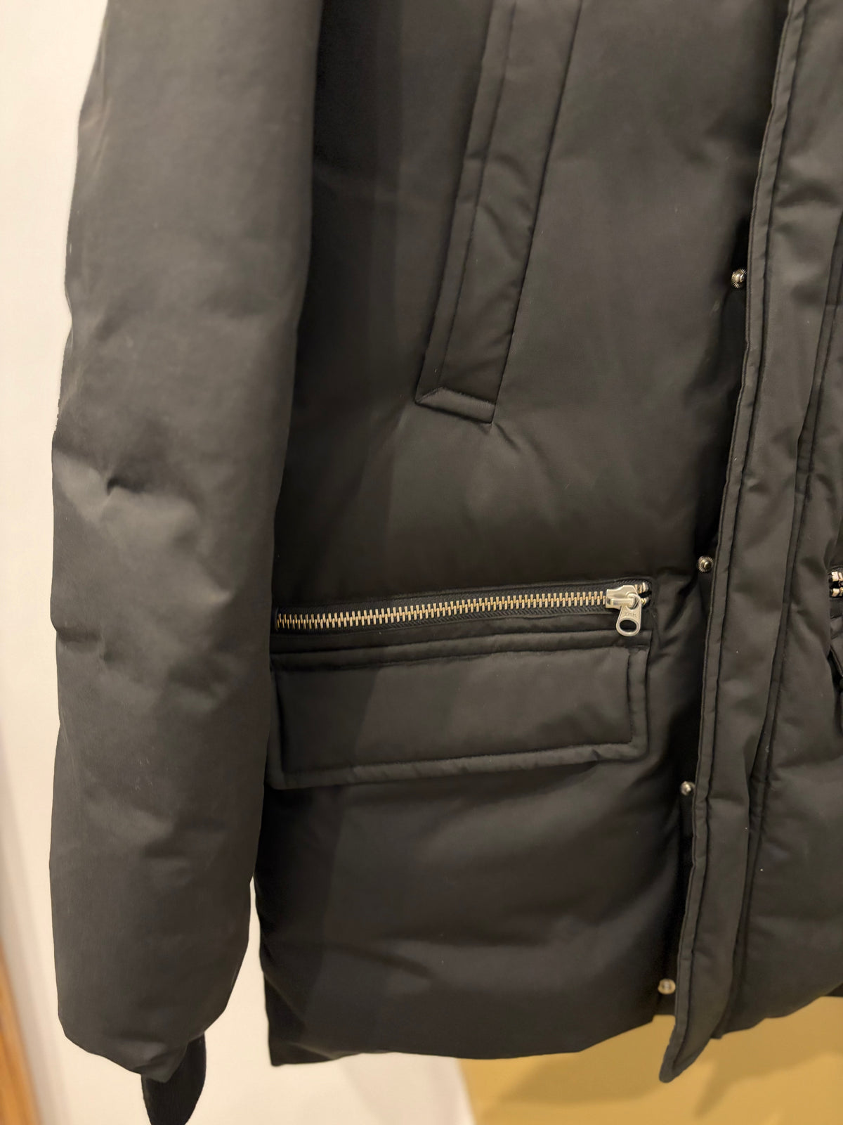 42 Mackage Men's Black Fur Trimmed Hooded Winter Parka