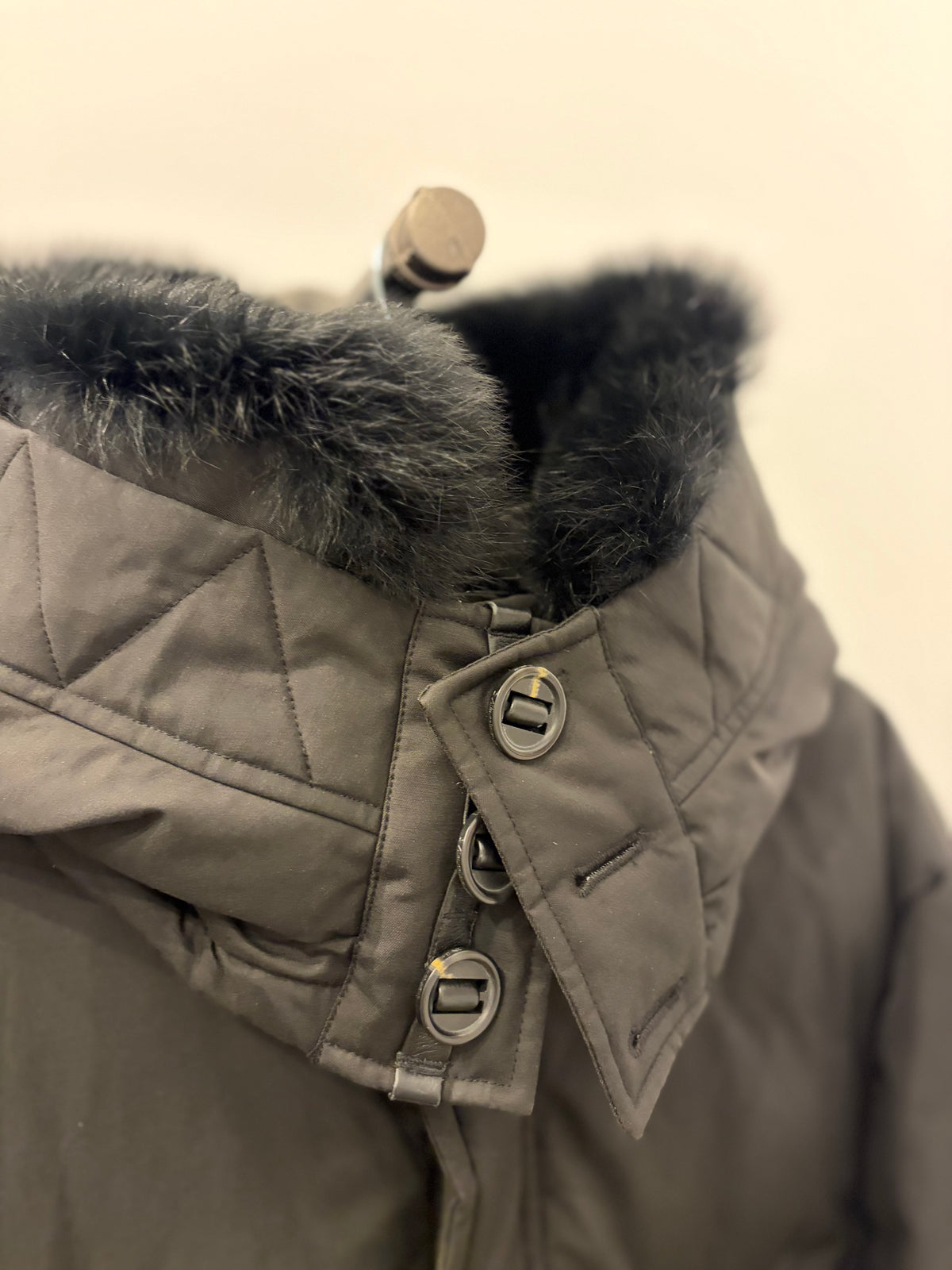 42 Mackage Men's Black Fur Trimmed Hooded Winter Parka