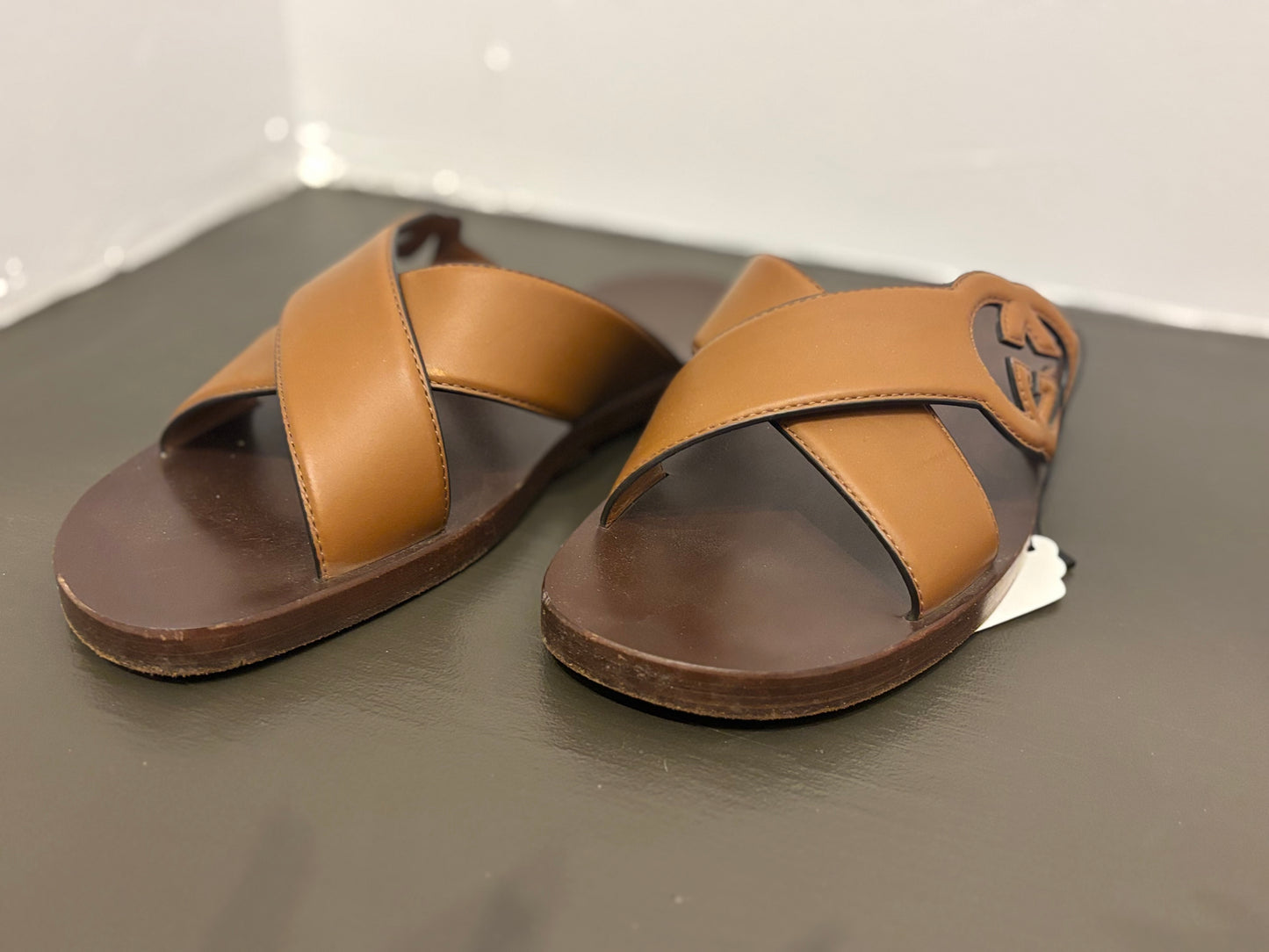 Gucci Leather Crossover Sandals – Tan Men's 9