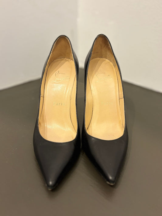 Louboutin classic black leather pump 35.5