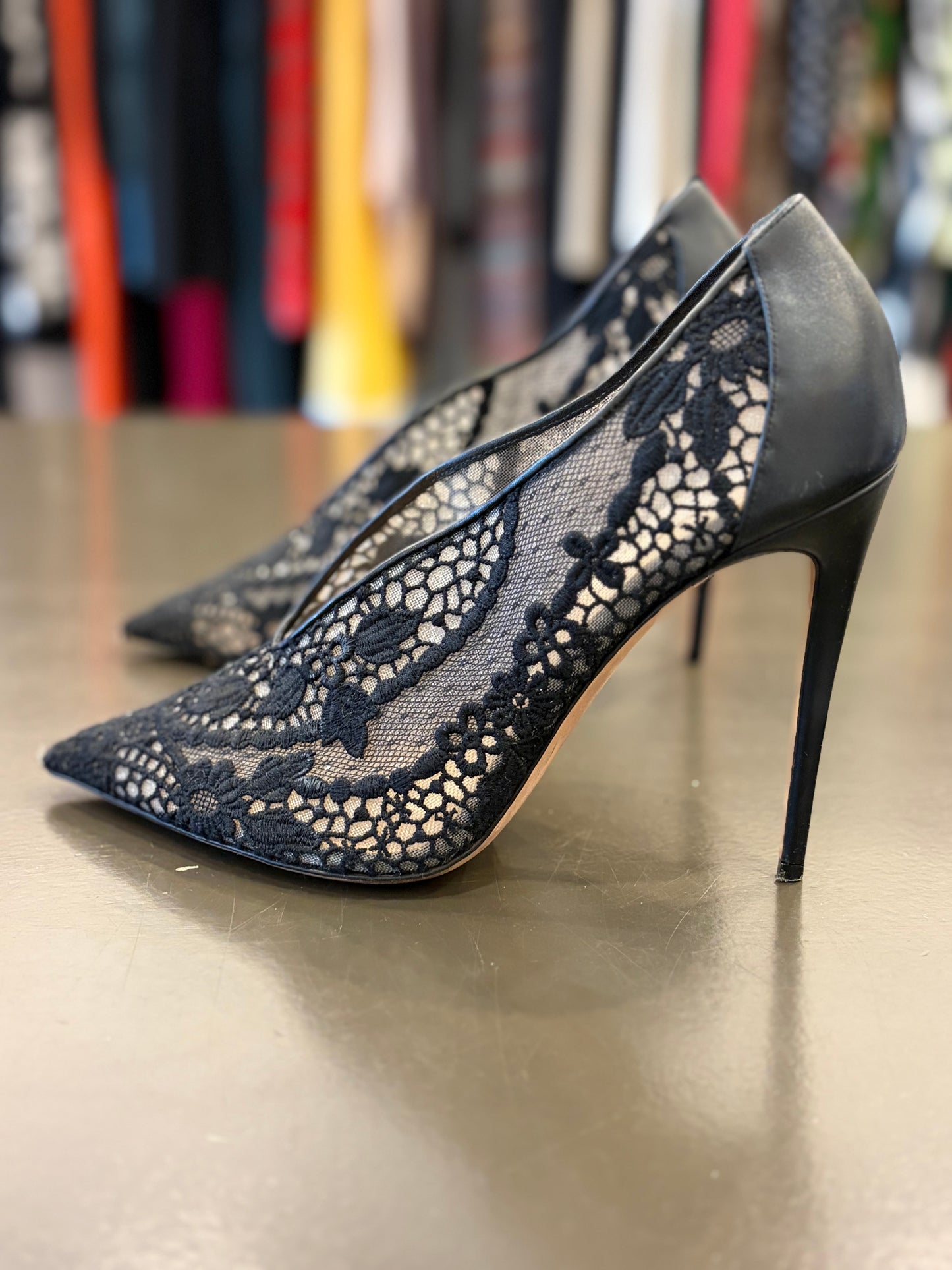 Valentino Garavani Black Lace Pointed Toe Stiletto Pumps - 39