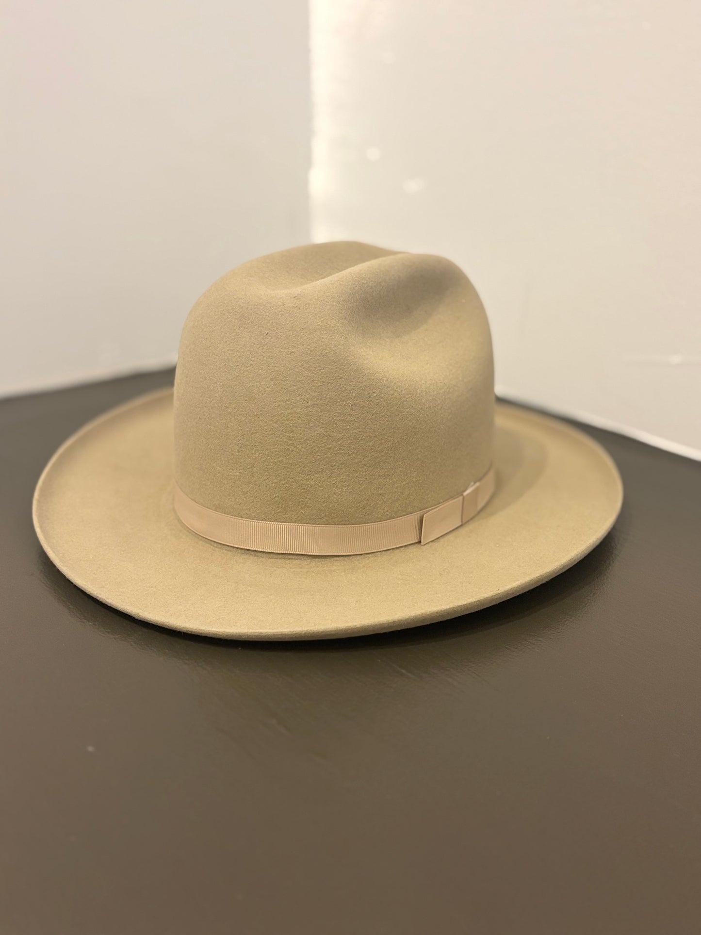 Burns Custom Hat w/box 6 3/4