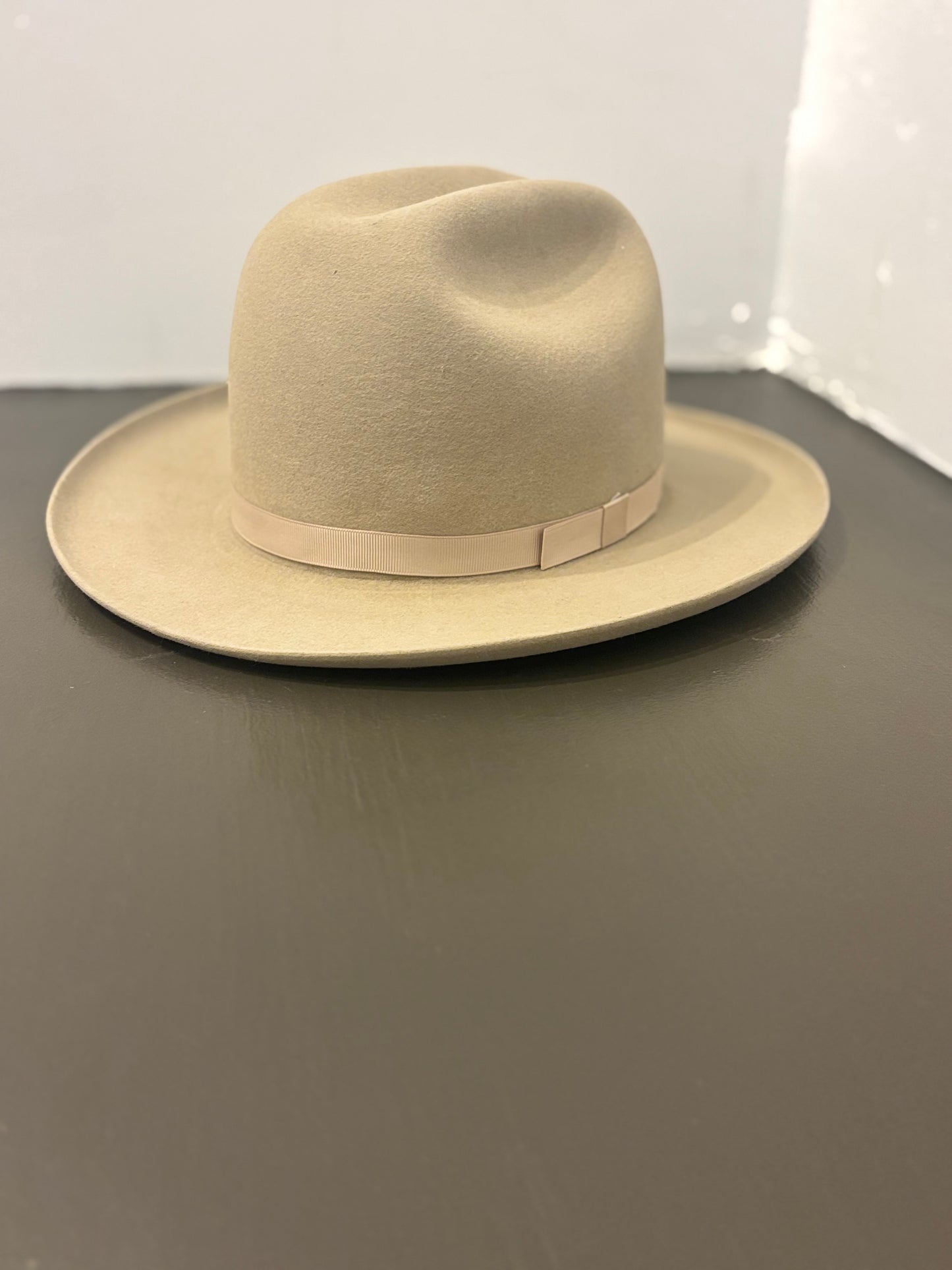 Burns Custom Hat w/box 6 3/4