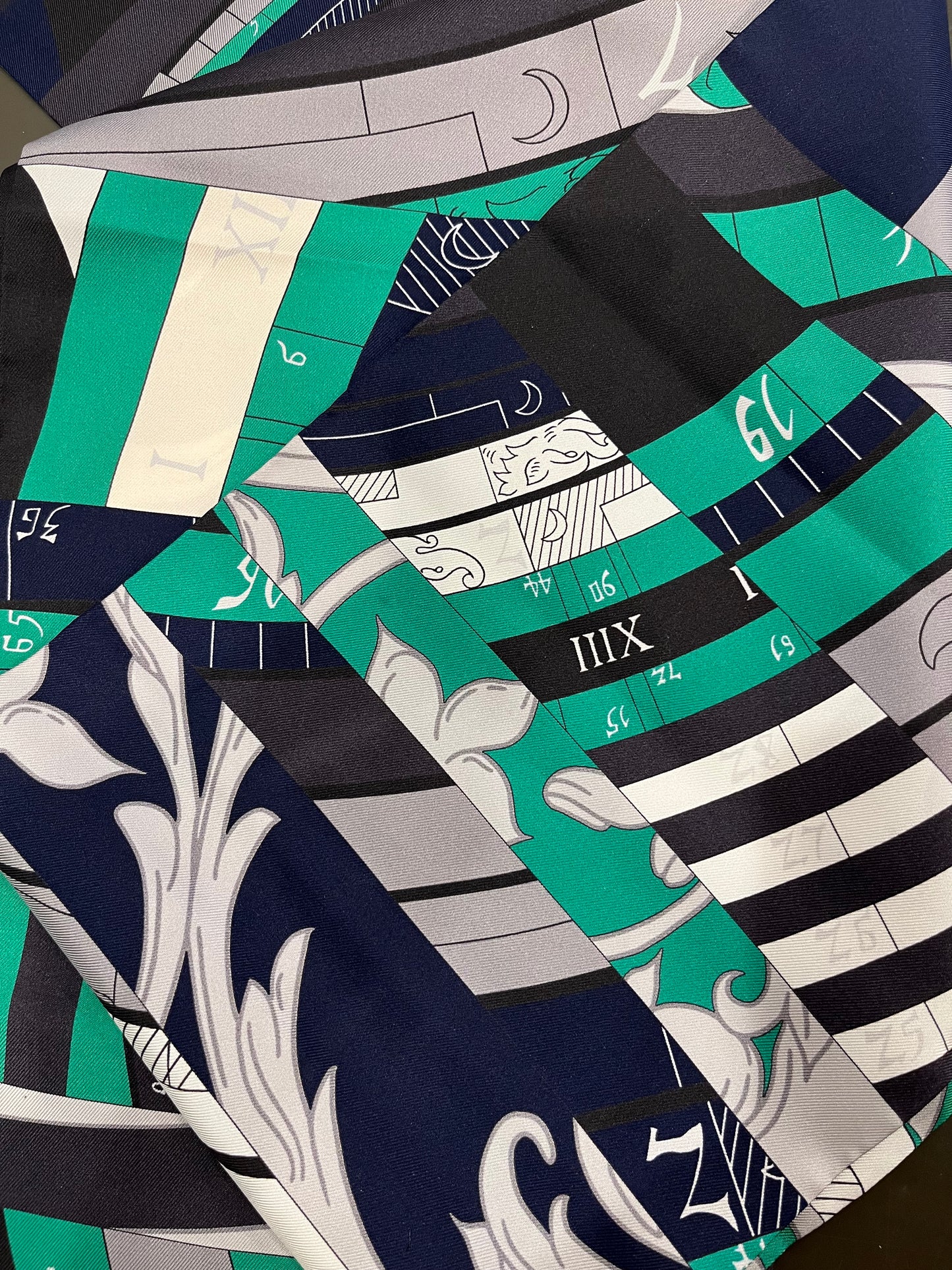 Hermès Maxi-Twilly 20 'Astrologie (Dies et Hore) /Astrologie Nouvelle