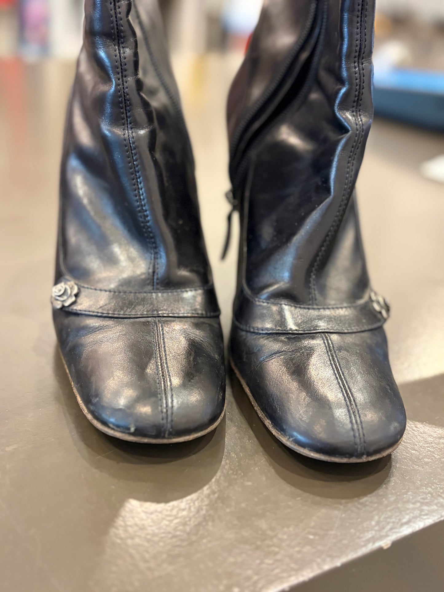 Chanel Black Leather Camellia Ankle Boot VINTAGE - 40