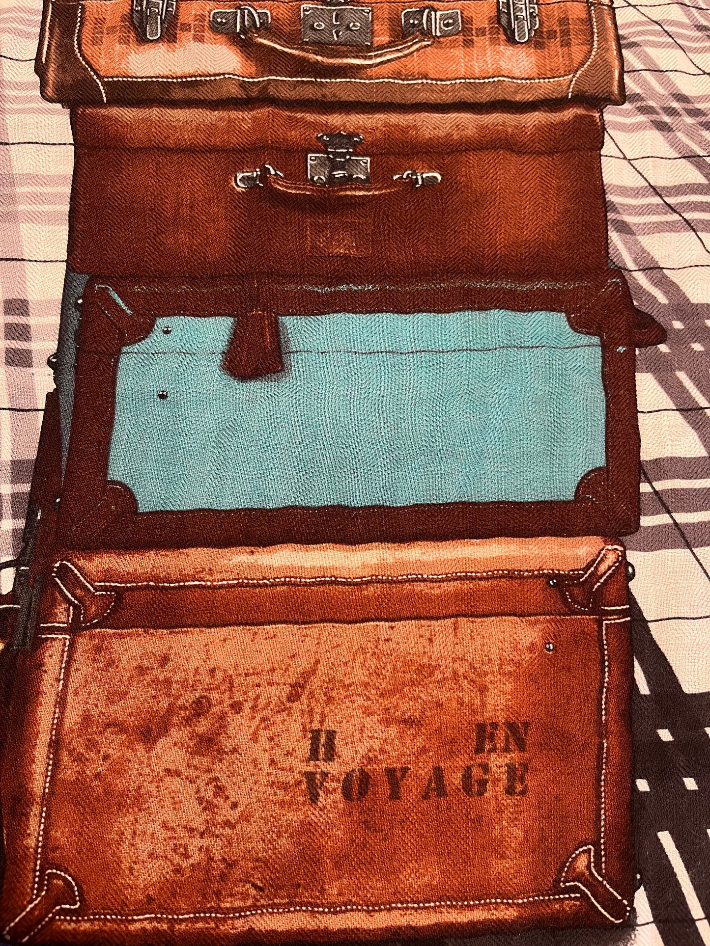 Hermès Carré 90 “En Voyage” (Cashmere & Silk 65/35)