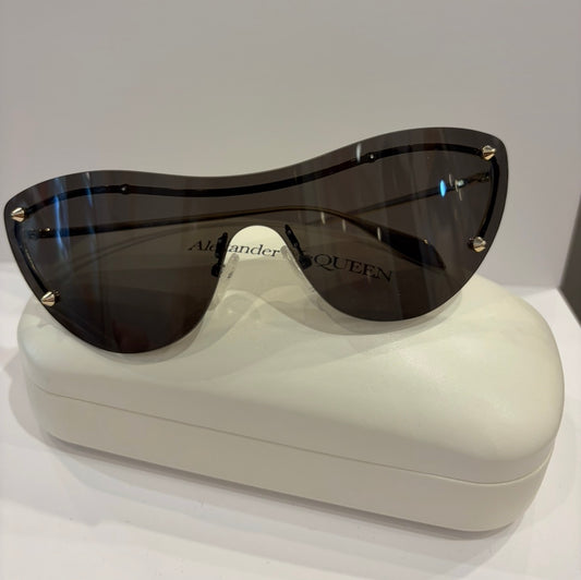Alexander McQueen Spike Shield sunglasses Black/Gold