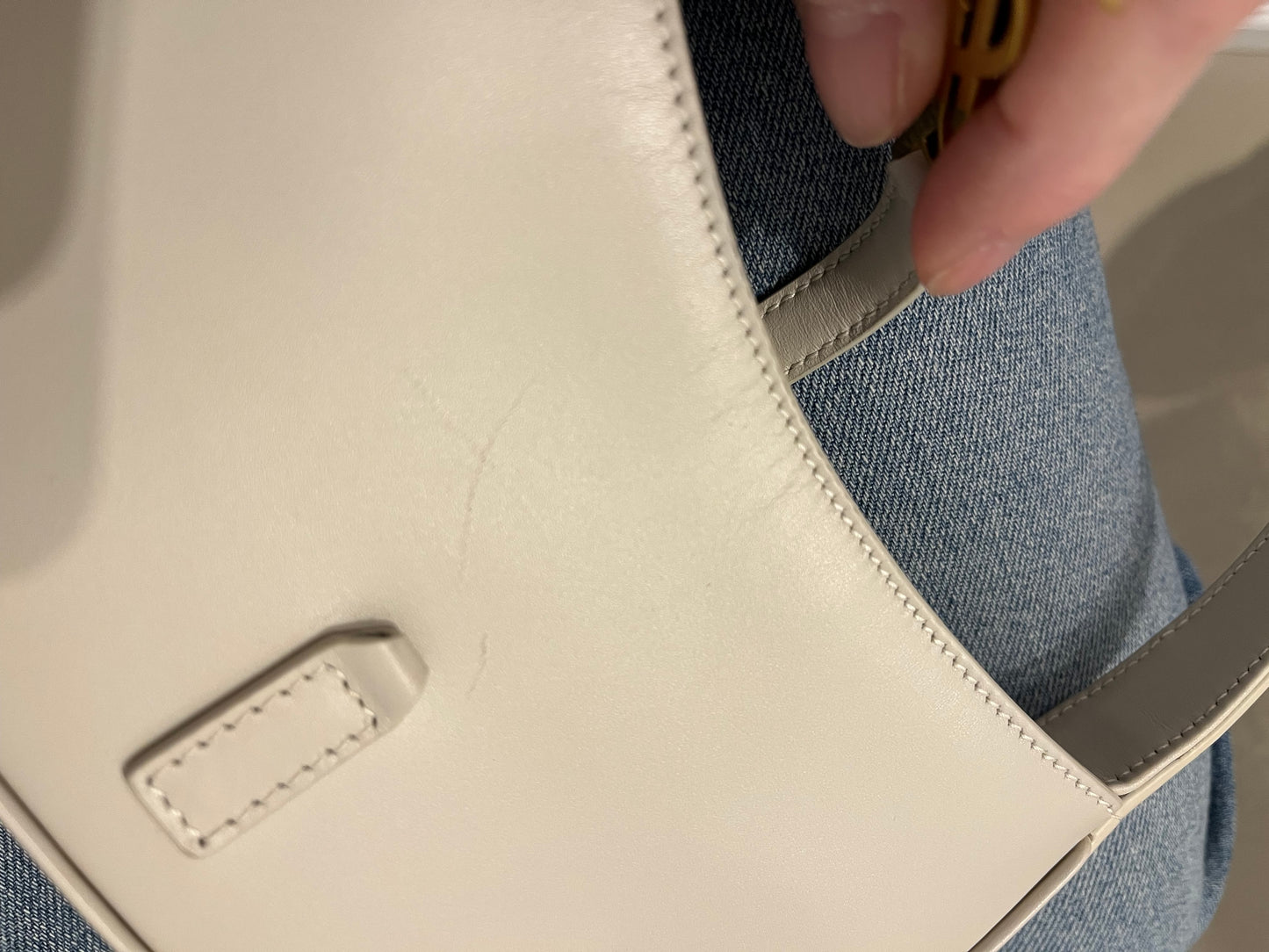 Saint Laurent Le 5 À 7 Mini Hobo Bag – Blanc Vintage with Gold Hardware