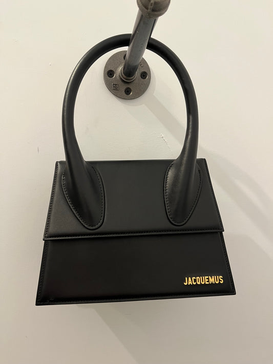 Jacquemus Le Grand Chiquito