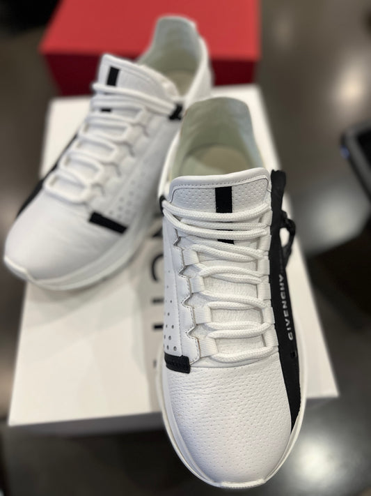 Givenchy Spectre Low Sneakers – White/Black 39.5