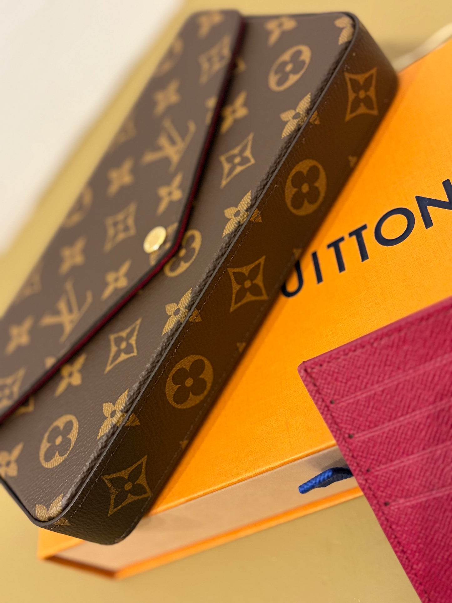 Louis Vuitton Pochette Félicie Monogram Canvas Crossbody Bag – Fuchsia Interior | Full Set