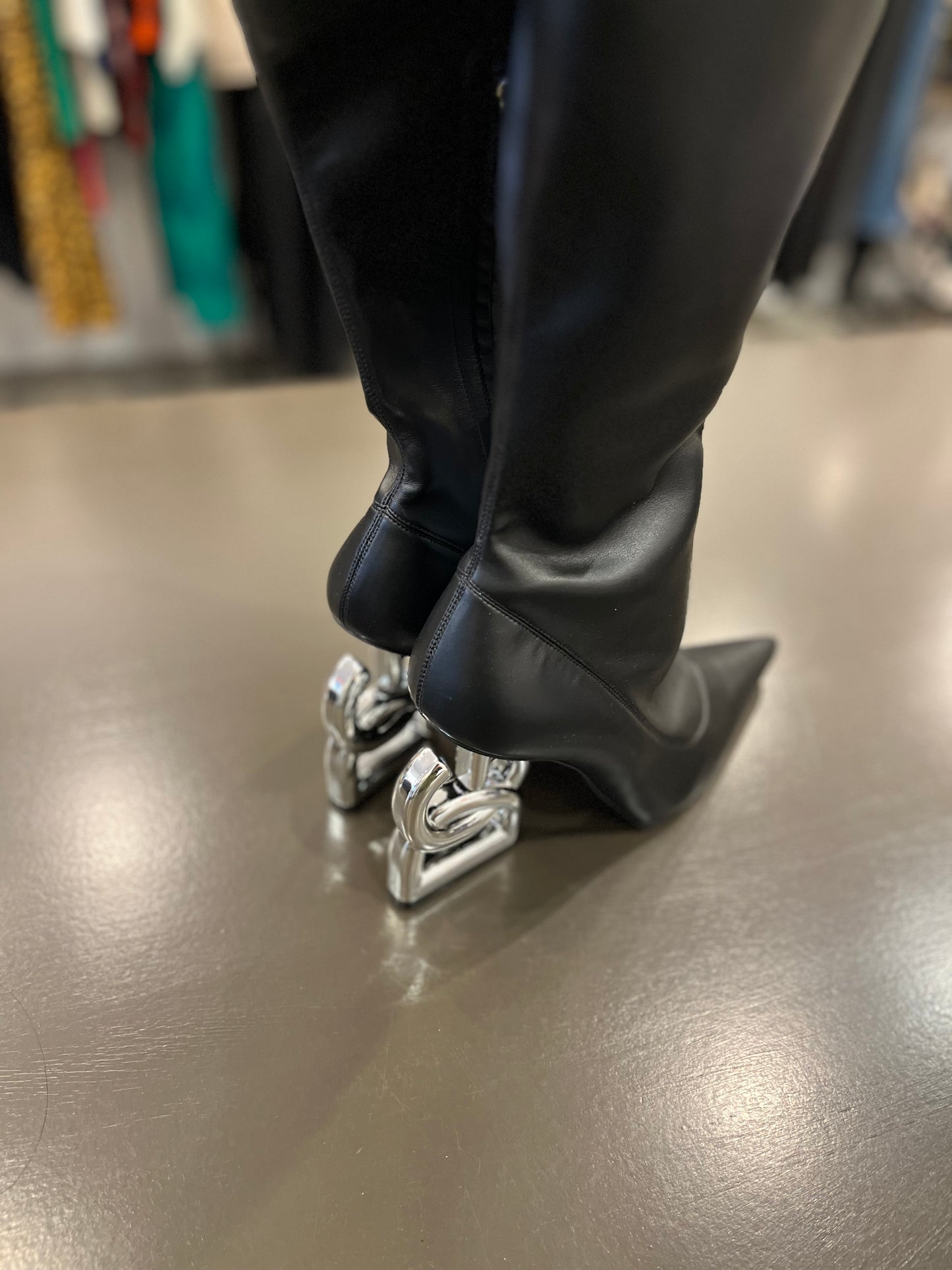 Dolce & Gabbana Nappa Wonder metal signature heel 38.5