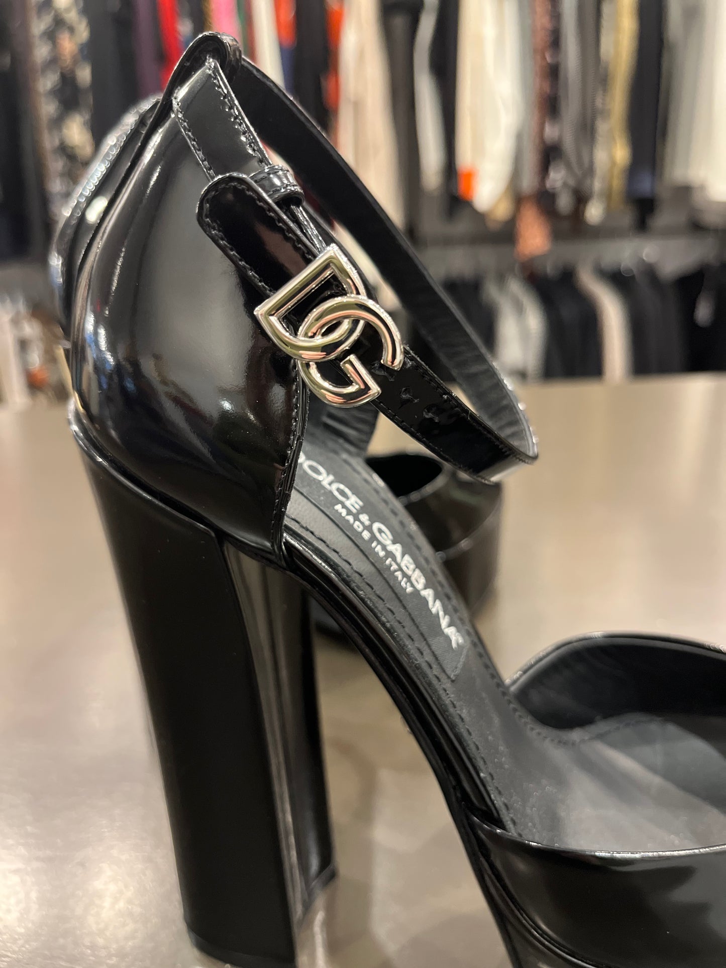 Dolce & Gabbana Platform patent leather tall block heel 39