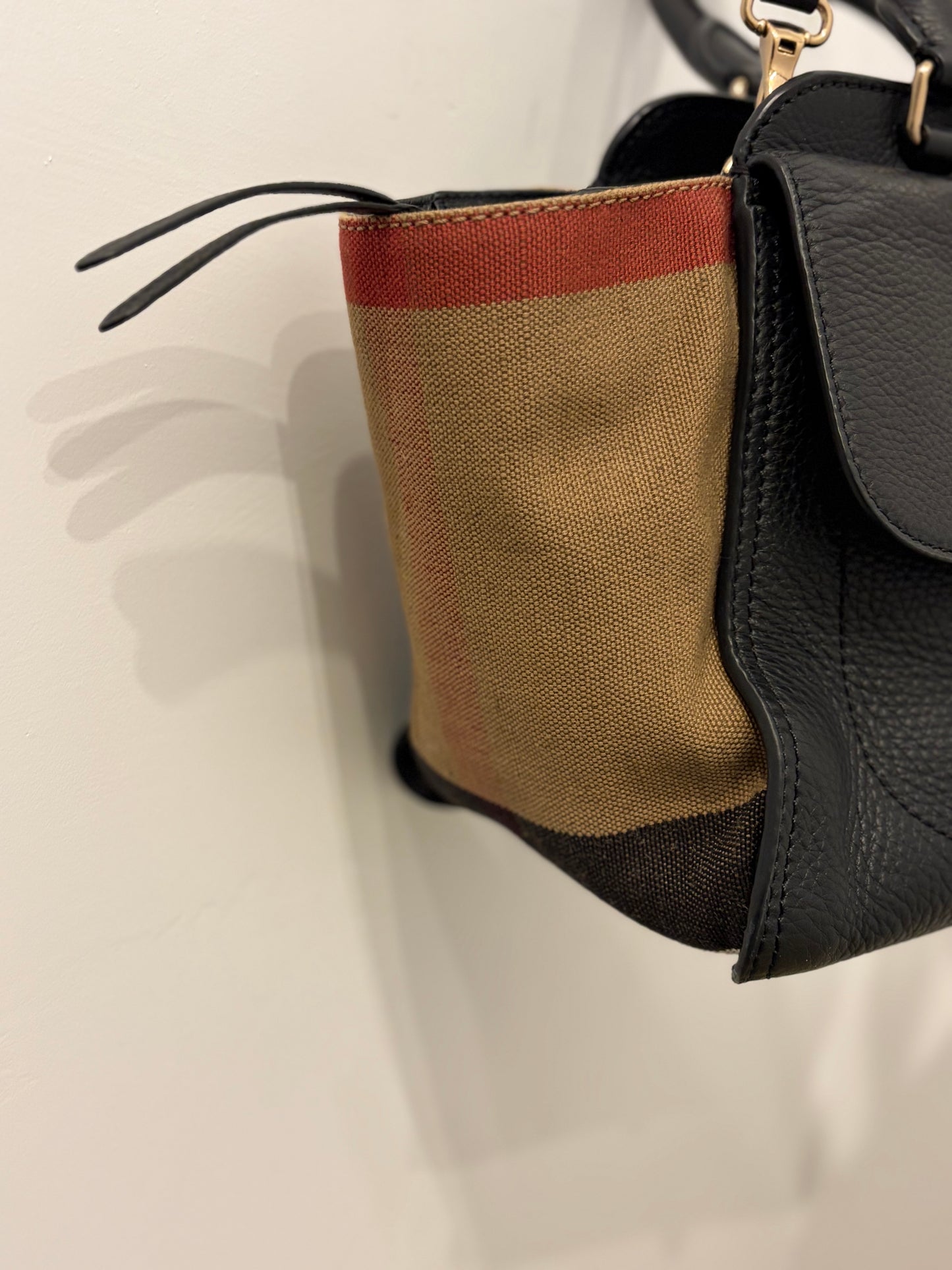 Burberry Medium Banner House Check Tote