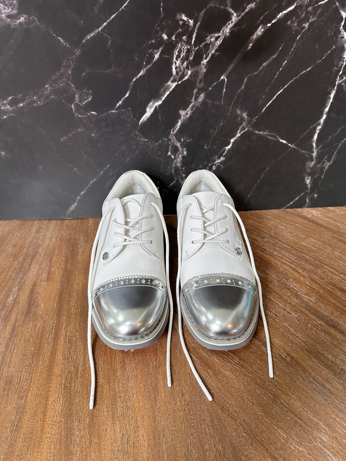 G/FORE Sliver/White Gallivanter Cap-toe Golf Shoes Size 6 Women's