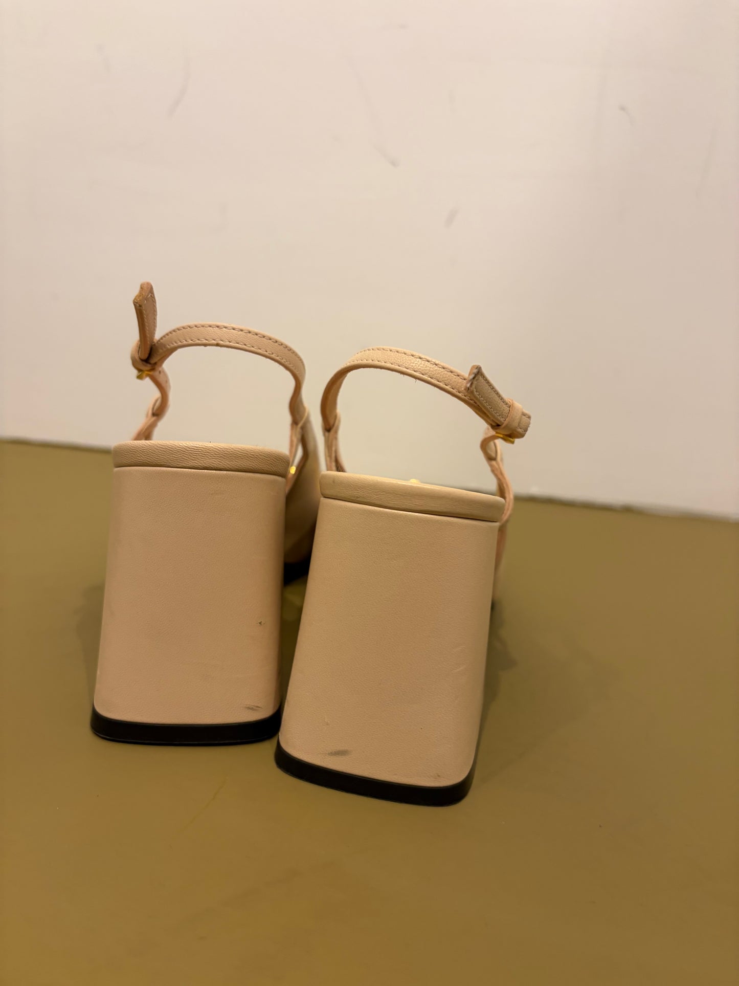 Gucci Beige Leather Horsebit Block Heel Slingbacks - 37.5