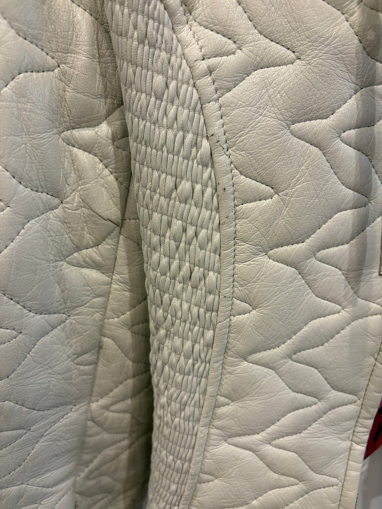 Dolce & Gabbana D&G White Quilted Leather Moto Jacket - IT 40 (4)