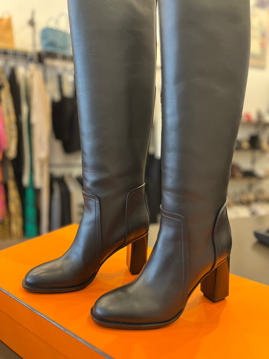 Hermès “Penny” Veau Leather Knee-High Boots – Black 38