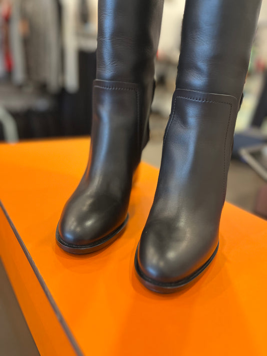 Hermès “Penny” Veau Leather Knee-High Boots – Black 38