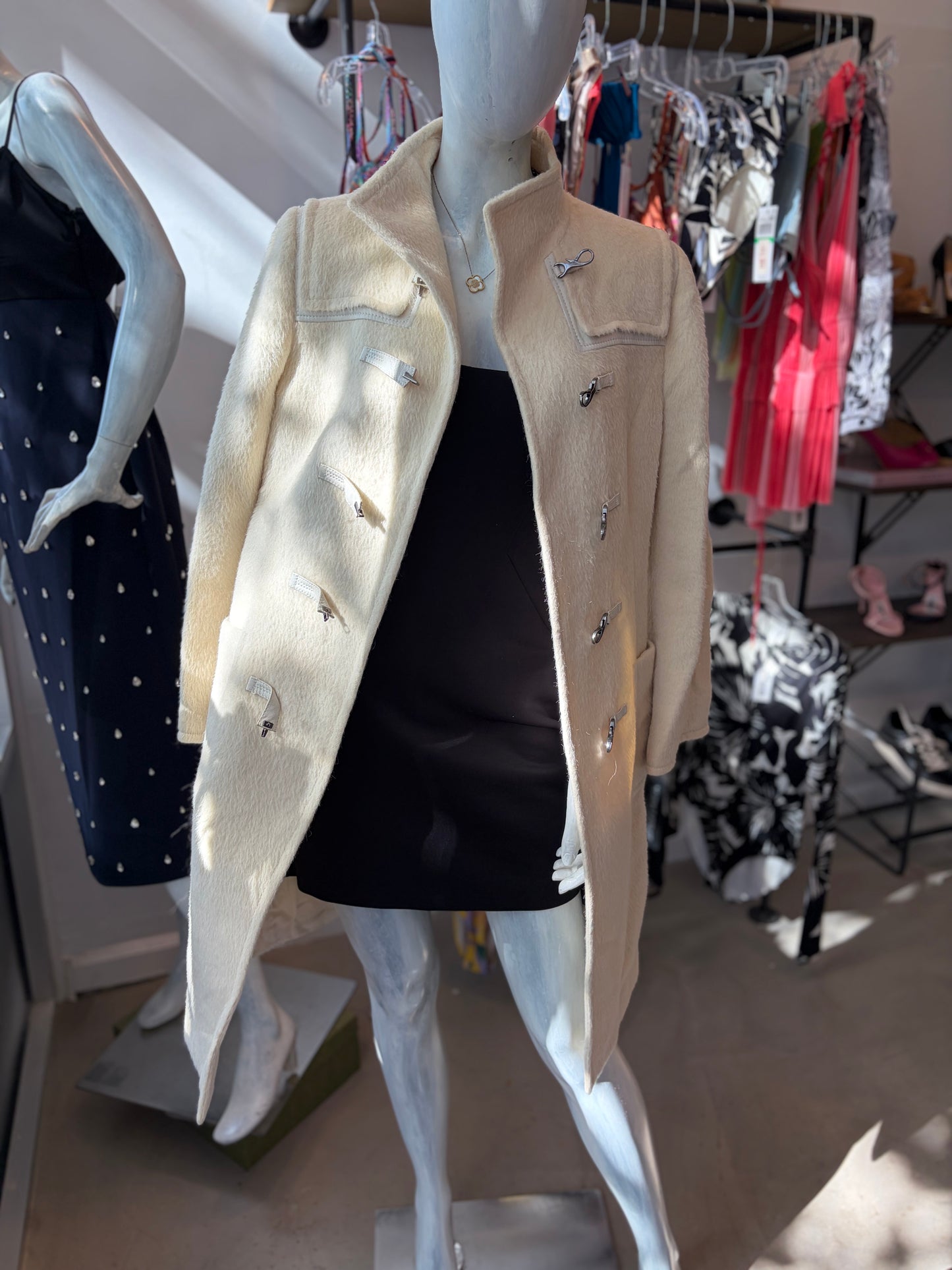 Agnona Ivory Alpaca Blent Toggle Coat - 42