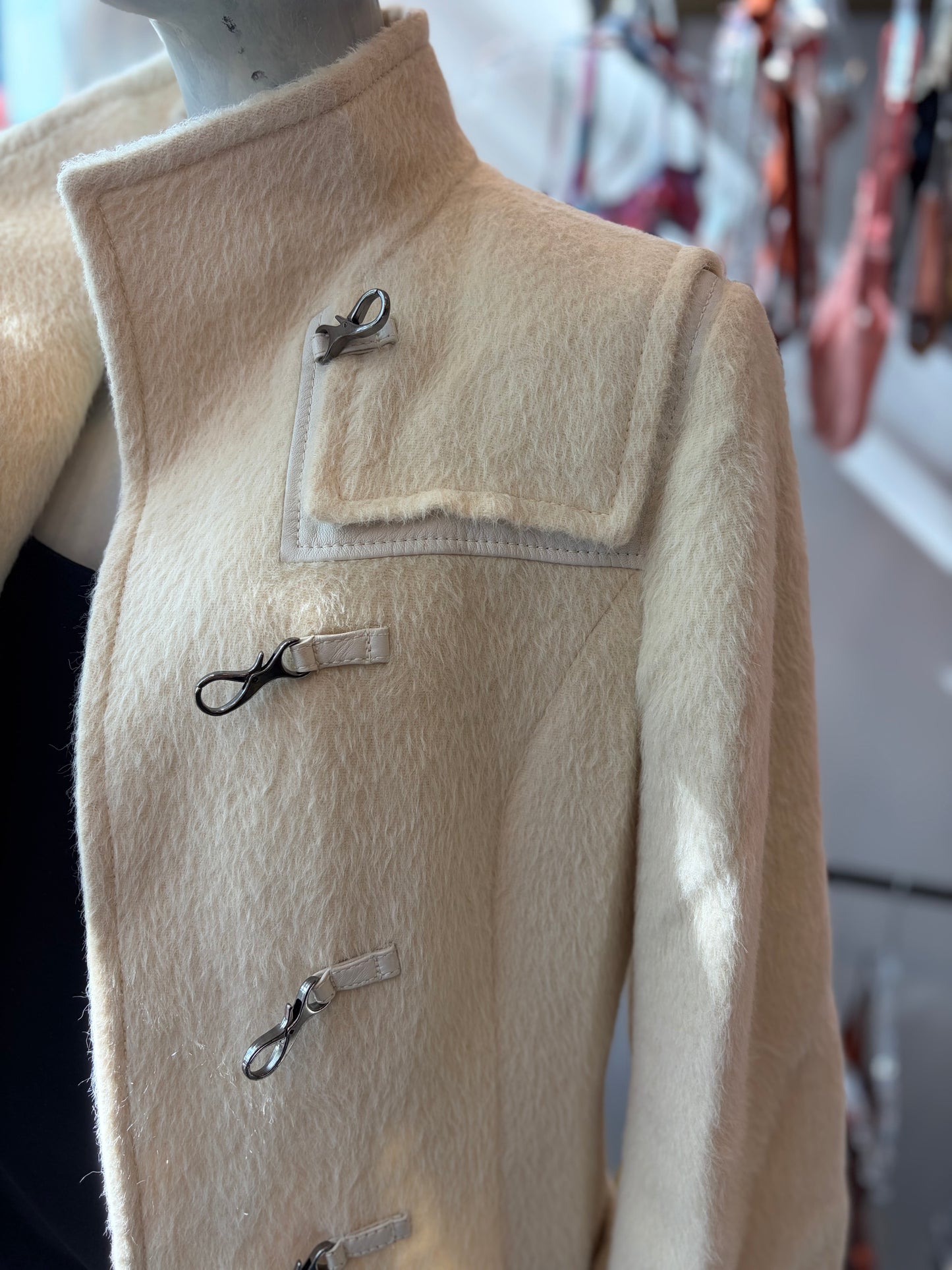 Agnona Ivory Alpaca Blent Toggle Coat - 42
