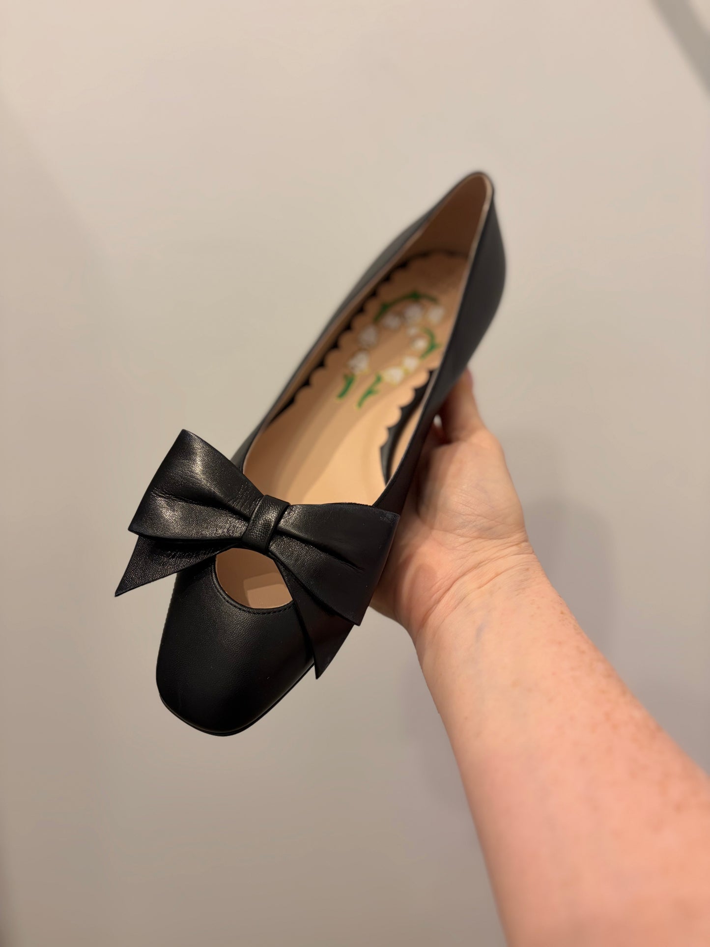 Valentino Garavani Black Leather Bow Ballerina Flats - 7