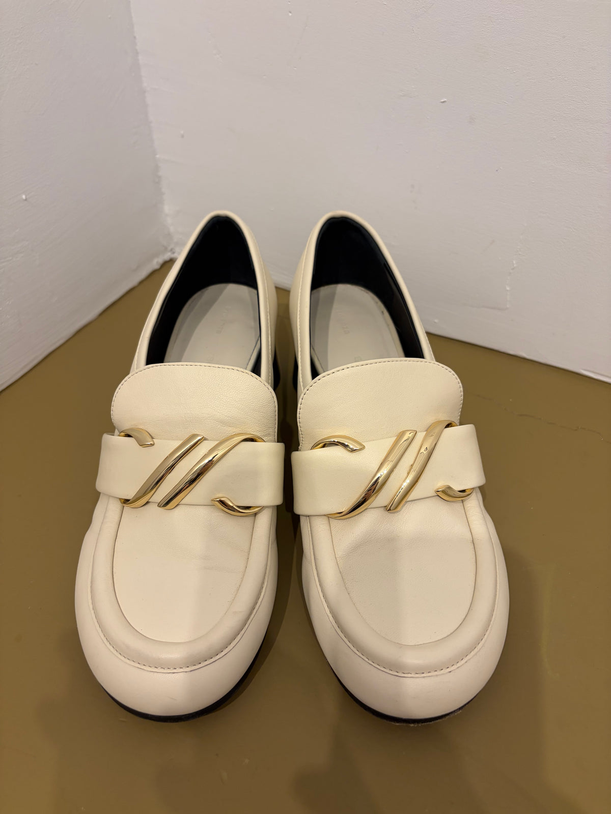 Proenza Schouler Monogram Cream Leather Heeled Loafers - 37.5